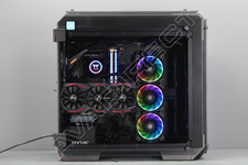 Thermaltake View 71 RGB side view 