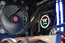 Floe Riing RGB 360 TT Premium Edition Radiator Liquid Cooling System