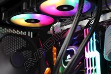 Corsair Hydro H100i RGB PLATINUM liquid cooling system 