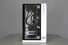 Lian-Li PC-O11 Dynamic front view