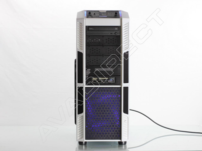 Rosewill Thor V2 white on white gaming pc