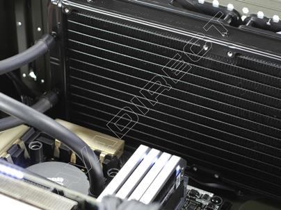 Custom cooling desktop computer