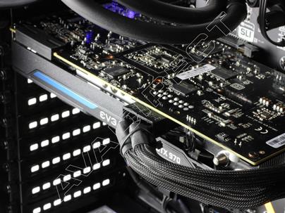  Crucial 16GB DDR4-2133 custom gaming computer