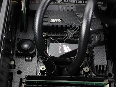 Antec Nineteen Hundred Red Case custom gaming computer