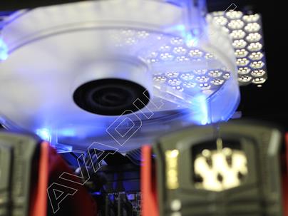 Thermaltake Level 10 GT Snow Edition gaming deskop