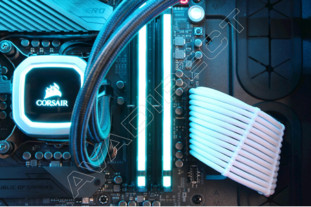 Vengeance RGB Pro DDR4 3000MHz memory kit