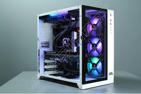 Lian-Li PC-O11 Dynamic custom gaming system