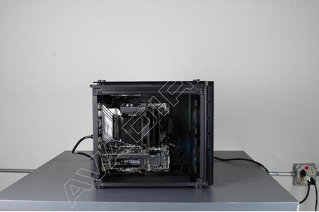 Corsair Crystal 280X Mini PC Side Panel Off