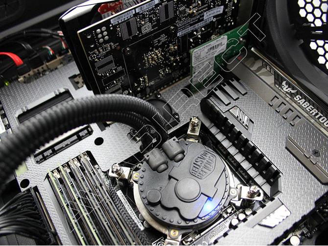  ASUS Sabertooth Z97 Mark 1 gaming computer