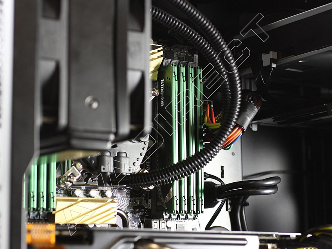  2 x ASUS GeForce GTX 780 SLI gaming pc