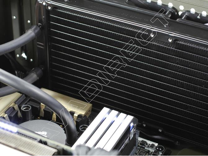 Custom cooling desktop computer