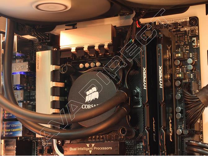 Phanteks Enthoo Luxe White Case custom gaming computer