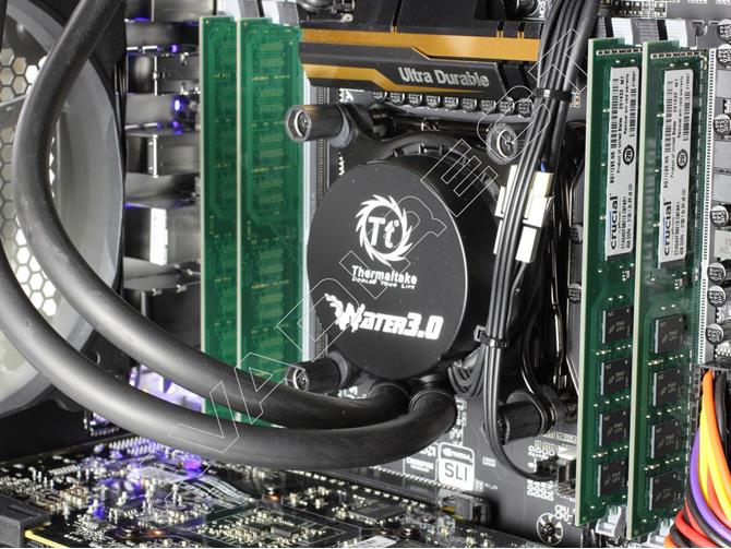  Crucial 16GB DDR4-2133 custom gaming computer