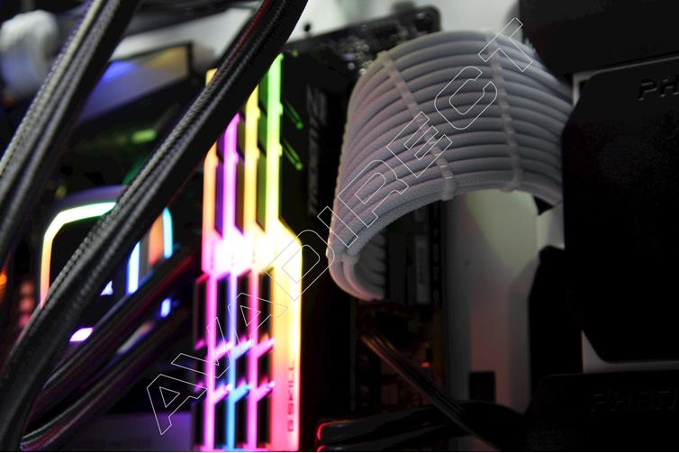 G.SKILL 32GB Kit (4 x 8GB) Trident Z RGB DDR4 3200MHz, RGB LED, DIMM Memory