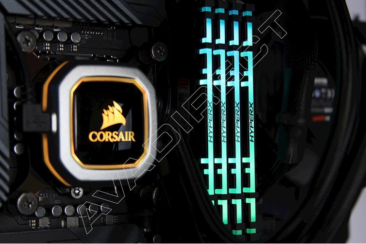 Kingston  64GB Kit (4 x 16GB) HyperX Predator RGB DDR4 3000MHz DIMM Memory