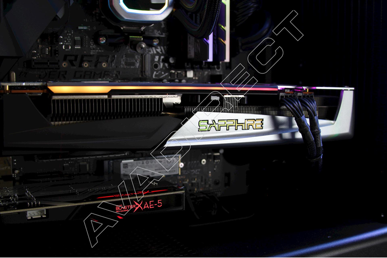 SAPPHIRE NITRO+ Radeon RX 5700 XT 100416NT+8GSR 8GB 256-Bit GDDR6  Graphics Card