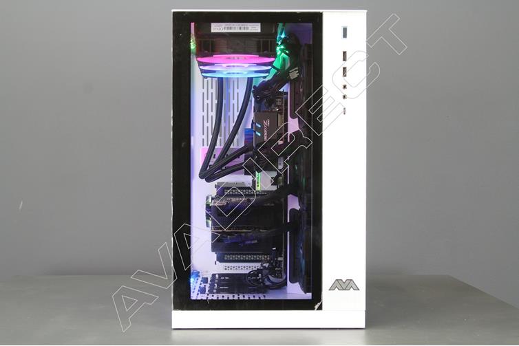 Lian-Li PC-O11 Dynamic front view
