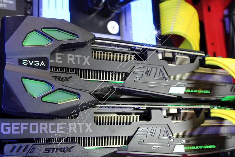 ASUS GeForce RTX™ 2080 Ti OC ROG-STRIX-RTX2080TI-O11G-GAMING in SLI